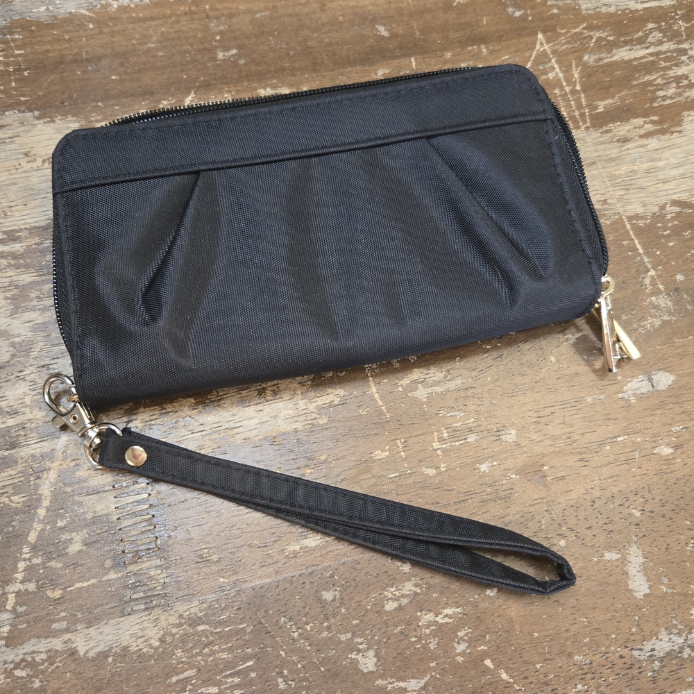 TRAVELON Black Wristlet Clutch